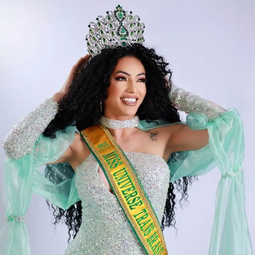 Stephany Fonttine vencedora do Miss Universe Trans Brasil 2025 em foto oficial